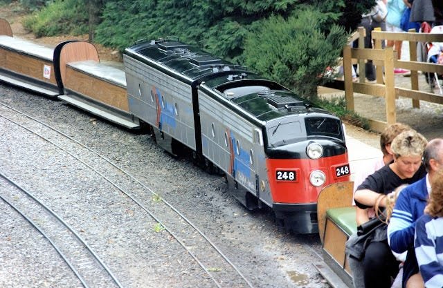 Severn Lamb Spirit of America diesel at Dobwalls