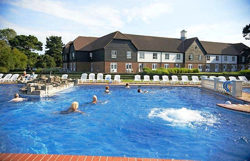 Warner's Sinah Warren Hotel warners Sinah warren outdoor swimming pool