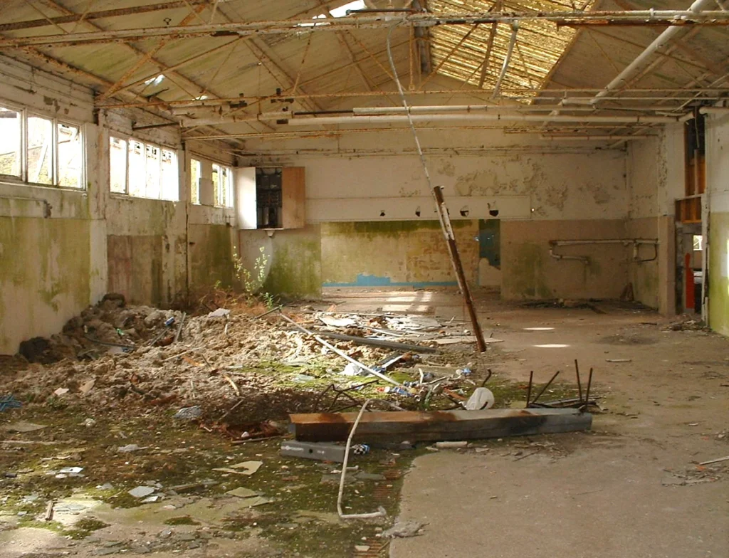 warners woodside bay holiday camp 2003 - kitchen interior