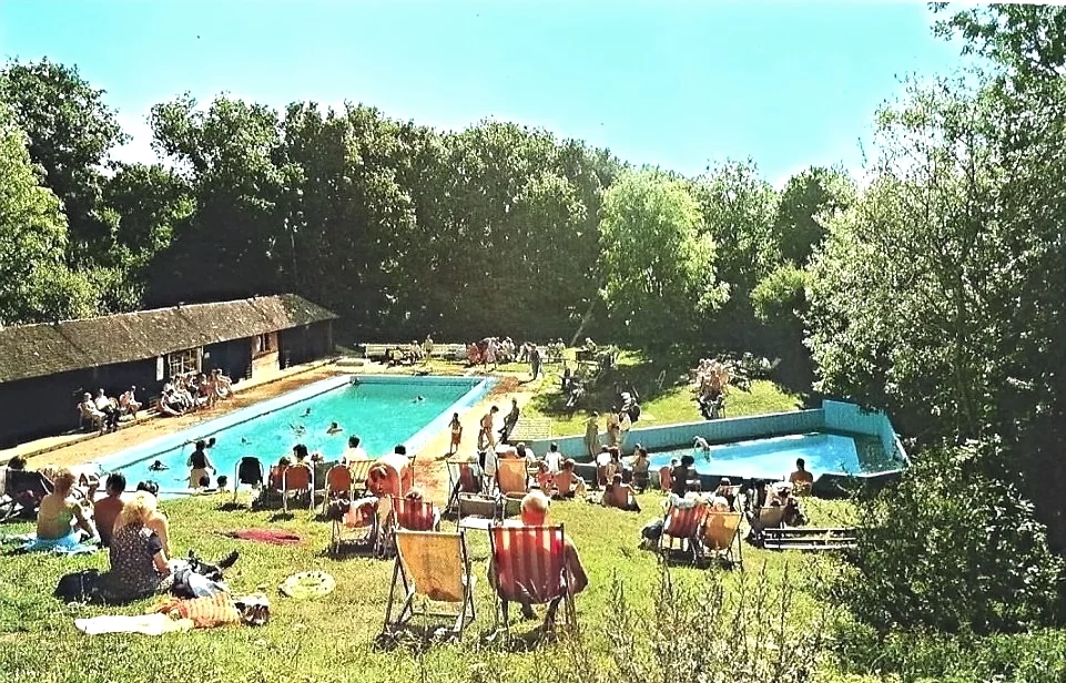 swimming pool at Pontins little Canada holiday camp