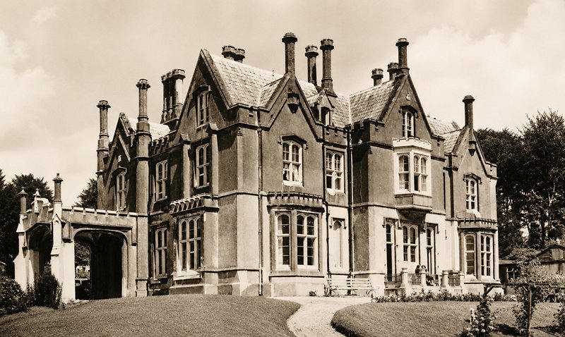Vintage postcard showing Barton Hall in Devon during the 1940s