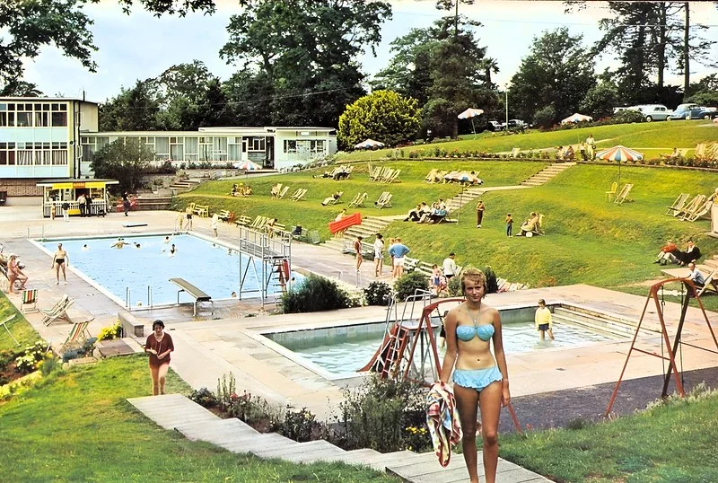 1960s postcard of Pontins Barton Hall in Devon showing the swimming pool