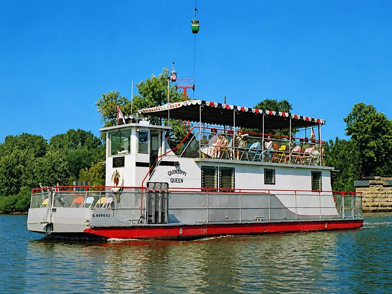 The Quinsippi Queen riverboat which was used to give trips between Quincy and Quinsippi Island