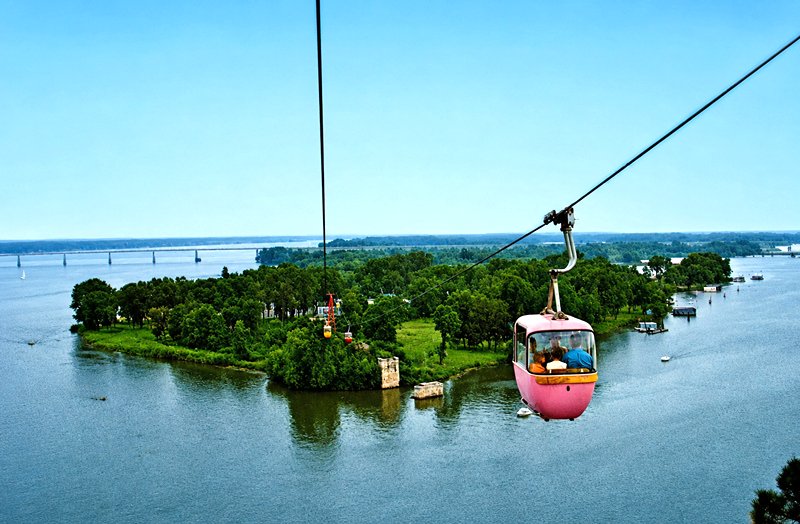 The Sky Cruise ride approaching Quinsippi Island