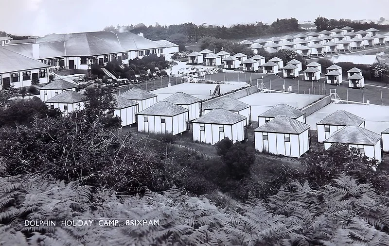 1950s general view postcard of dolphin holiday camp