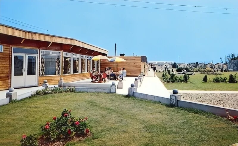 1970s postcard of Maddiesons Littlestone Holiday Camp