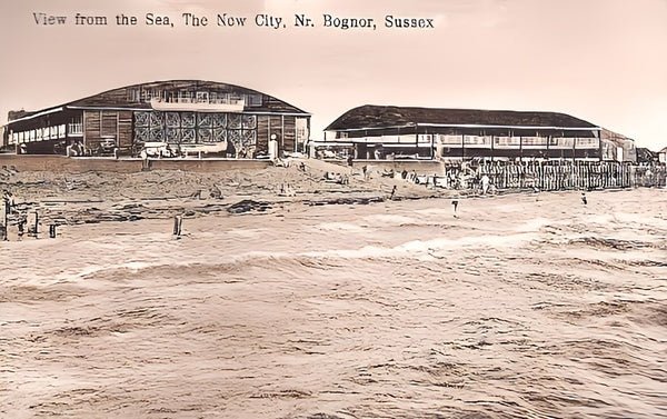 Southdean Holiday Camp, Middleton on Sea Vintage postcard showing New City in Middleton on Sea