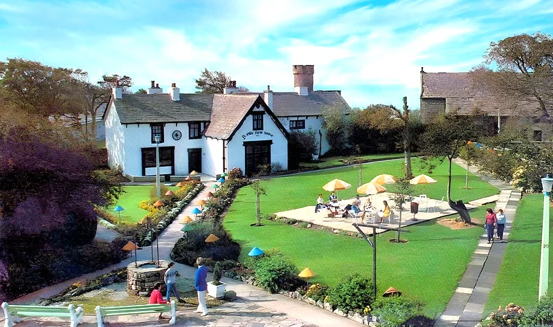 Ye Olde Farm House at Middleton Tower 1980s
