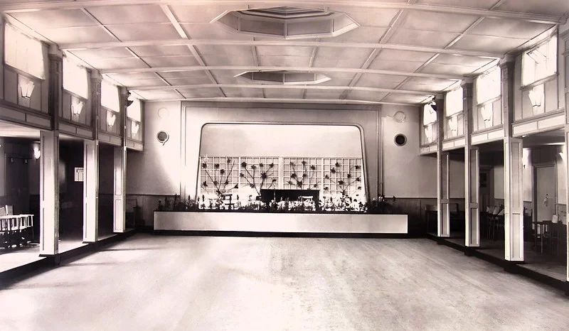 Vintage postcard of Seacroft holiday camp in Hemsby showing the ballroom